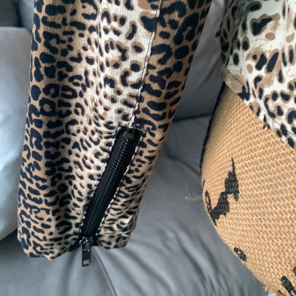 NWOT Venus animal print moto jacket! - Picture 3 of 8